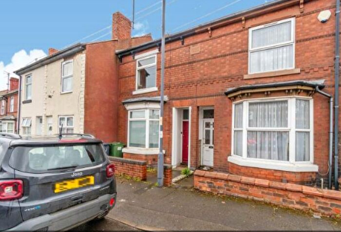 2 Bedroom Property To Rent In Station Street, Wednesbury, WS10