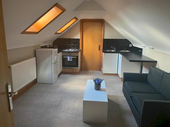 1 Bedroom Flat To Rent In Dale Road, Flat A, Luton, LU1