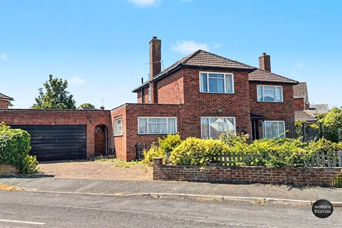4 Bedroom Detached House For Sale In Winchester Avenue, Hereford, HR1