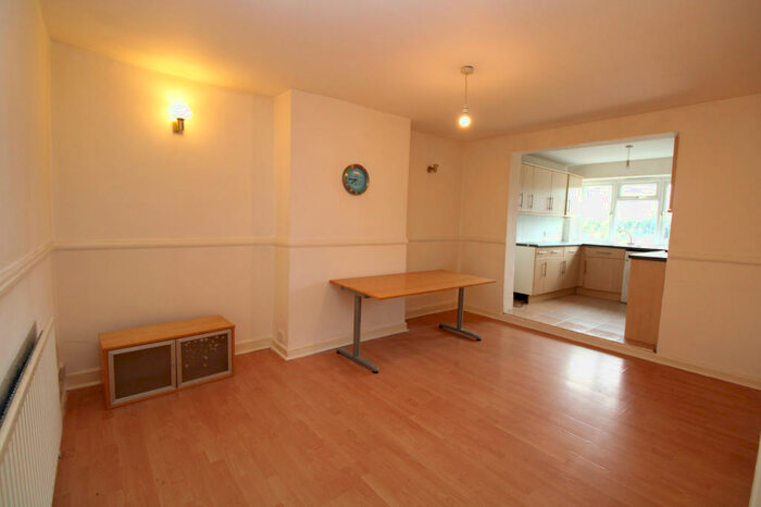 2 Bedroom Flat To Rent In Wickham Road, Croydon, CR0