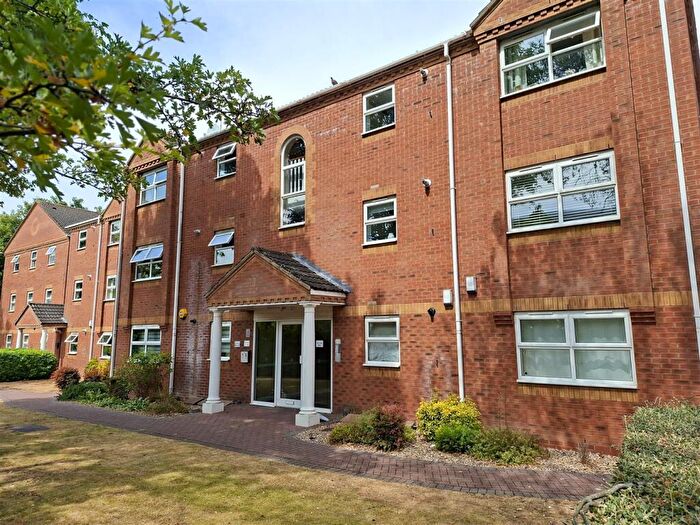 2 Bedroom Apartment For Sale In St. Nicholas Street, Coventry * Vacant & No Upward Chain *, CV1