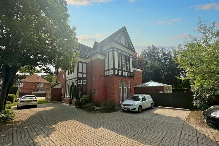 2 Bedroom Flat To Rent In Alum Chine, BH13