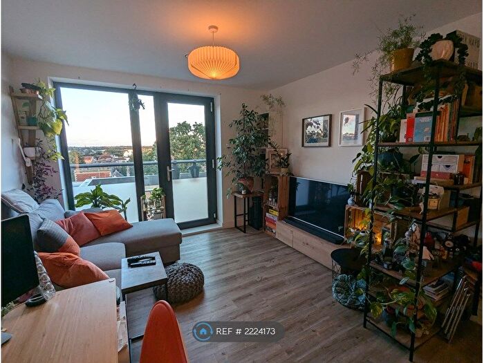 1 Bedroom Flat To Rent In Carmen Beckford Street, Bristol, BS1