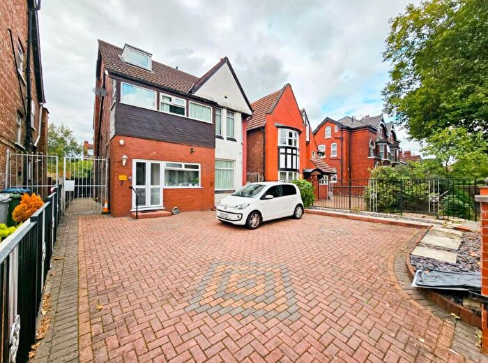 6 Bedroom Detached House For Sale In Upper Chorlton Road, Manchester, M16