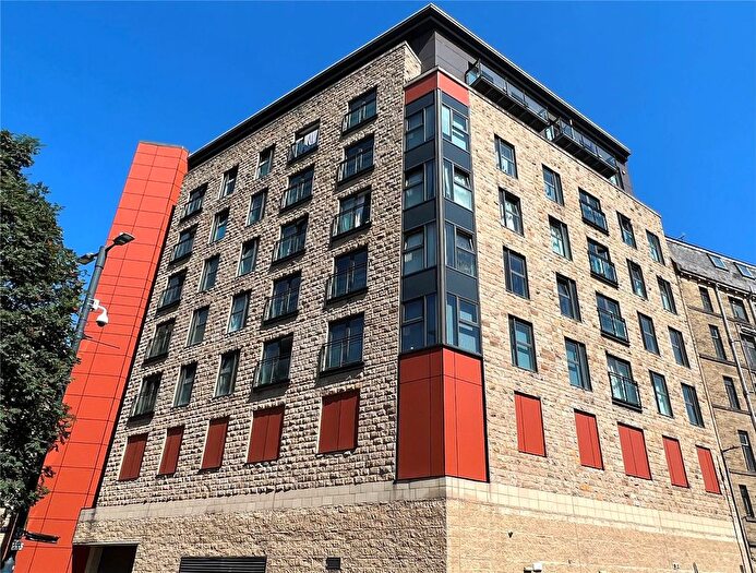 2 Bedroom Flat For Sale In Sunbridge Road, Bradford, West Yorkshire, BD1