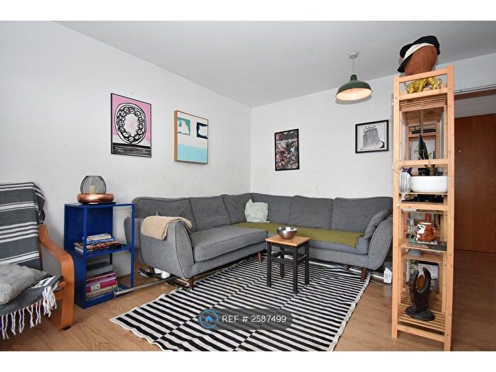 2 Bedroom Flat To Rent In The Lock Building, London, E15