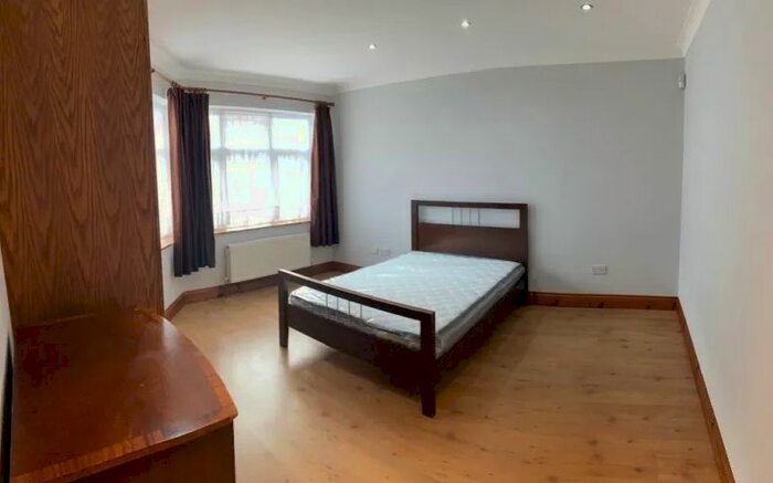 2 Bedroom Maisonette To Rent In Greenbank Avenue, Sudbury, Wembley, HA0