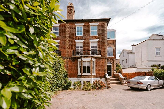 2 Bedroom Apartment For Sale In Cliff Road, Dovercourt, Harwich, Essex, CO12
