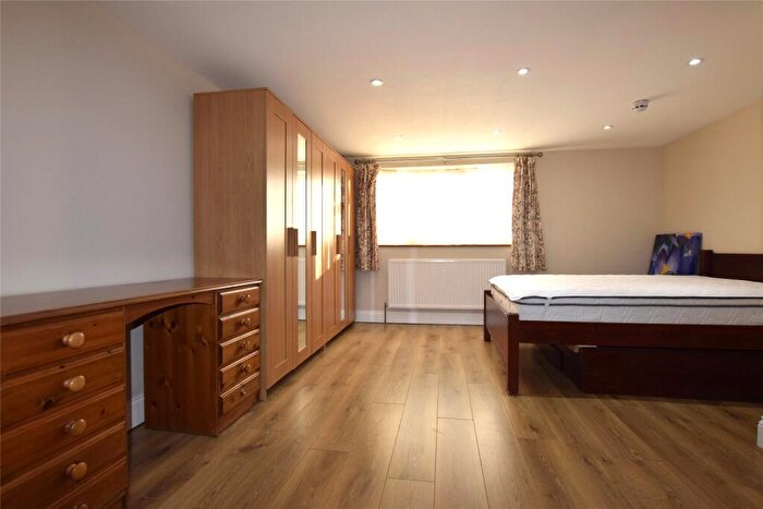 2 Bedroom Apartment To Rent In Prestwood Avenue, Harrow, HA3