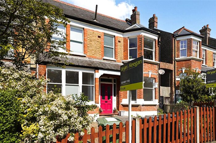 1 Bedroom Apartment To Rent In Montague Avenue, Brockley, London, SE4