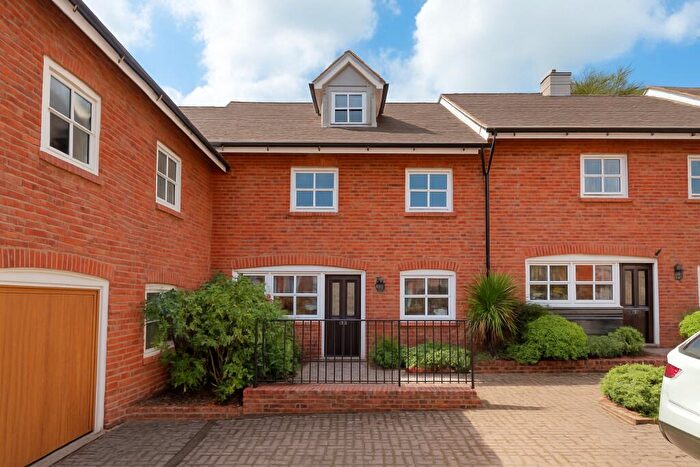 3 Bedroom House For Sale In De Havilland Court, High Wycombe, Buckinghamshire, HP13