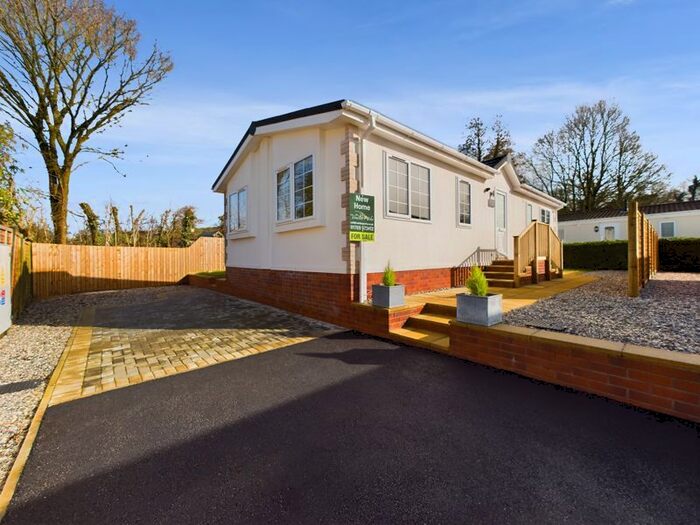 2 Bedroom Park Home For Sale In Mill On The Mole, South Molton, Devon, EX36