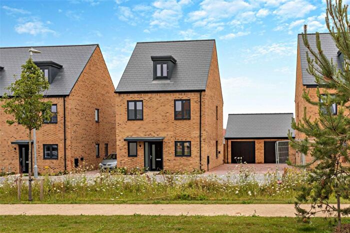 4 Bedroom House To Rent In Spindle Way, St. Neots, Cambridgeshire, PE19