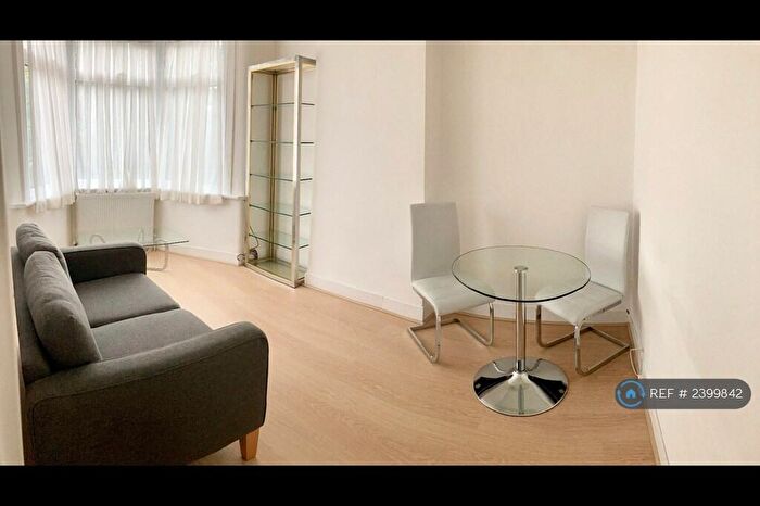 1 Bedroom Flat To Rent In Elmcroft Crescent, London, NW11