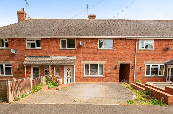 3 Bedroom Terraced House For Sale In Memorial Avenue, Crewkerne, Somerset, TA18