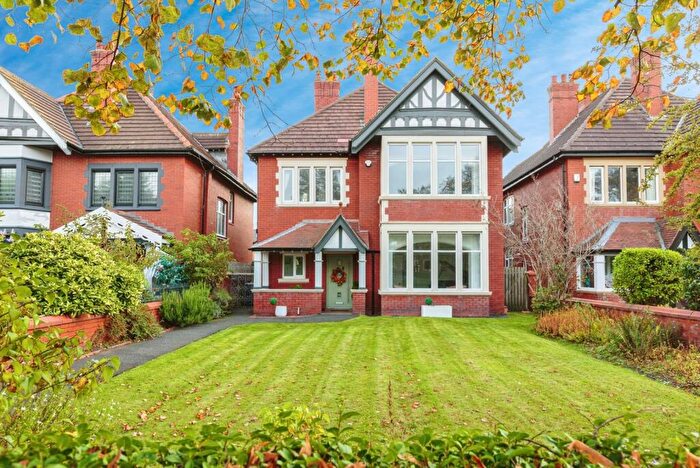 5 Bedroom Detached House For Sale In St. Annes Road East, Lytham St. Annes, Lancashire, FY8