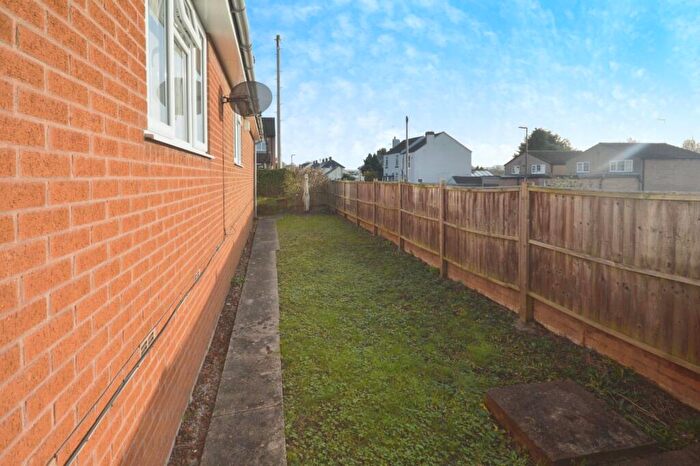 2 Bedroom Bungalow To Rent In Fowler Street, Old Whittington, Chesterfield, Derbyshire, S41