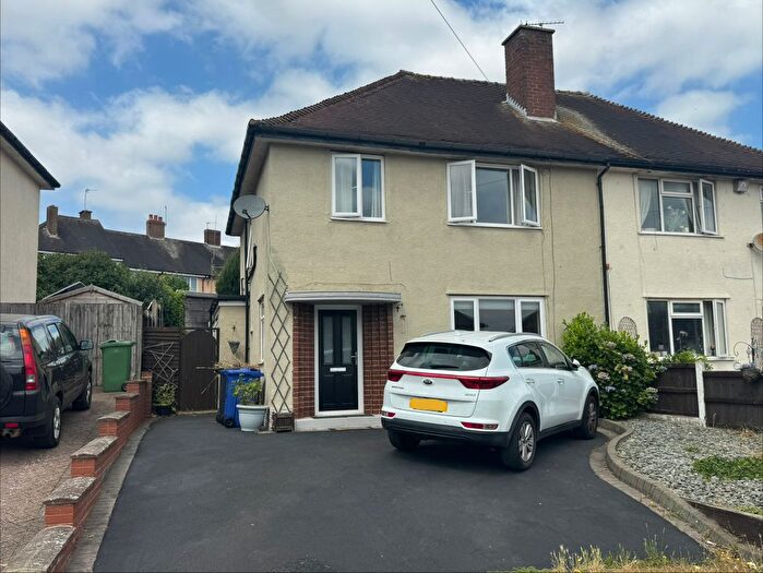 3 Bedroom Semi Detached House To Rent In Princes Road, Stourbridge, West Midlands, DY8