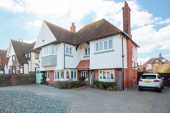 5 Bedroom Detached House For Sale In Devonshire Gardens, Margate, Kent, CT9