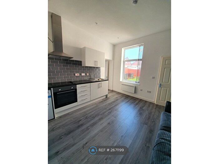 2 Bedroom Flat To Rent In Thornhill Road, Coventry, CV1