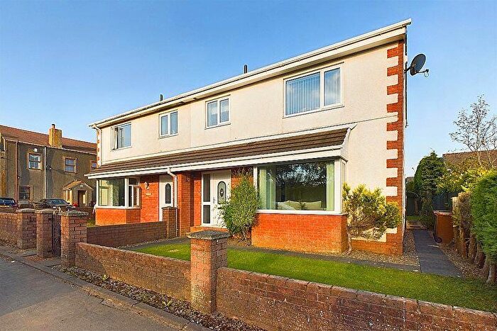 3 Bedroom Semi-Detached House For Sale In Frizington Road, Frizington, CA26