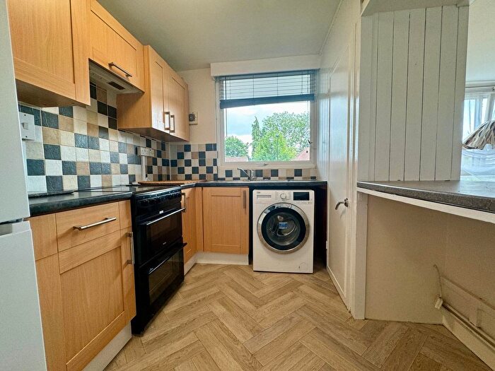 1 Bedroom Flat To Rent In Stoneham Lane, Swaythling, Southampton, SO16