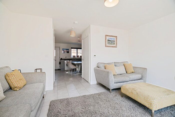 3 Bedroom End Of Terrace House For Sale In Hay Close, Stockton-On-Tees, TS19
