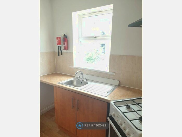 2 Bedroom Flat To Rent In Herbert Road (Upper), Southall, UB1