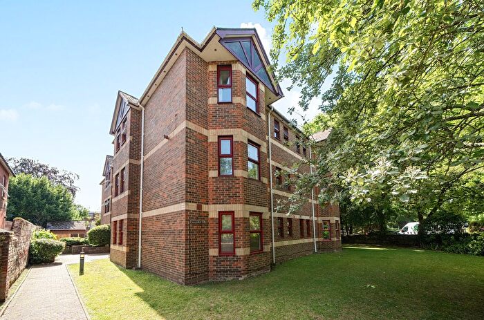 2 Bedroom Flat For Sale In Hulse Road, Banister Park, Southampton, Hampshire, SO15