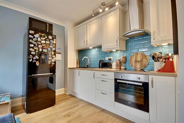 1 Bedroom Flat To Rent In Mary Rose Court, South Parade, Southsea, PO5