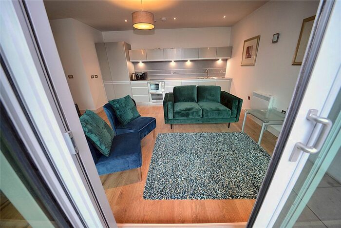 2 Bedroom Flat To Rent In Watson Street, Manchester, M3