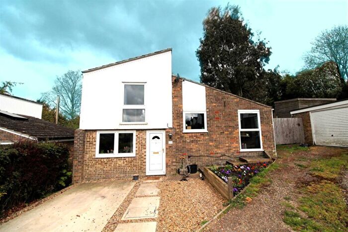 3 Bedroom Detached House For Sale In St. Marys Close, Offton, Ipswich, IP8