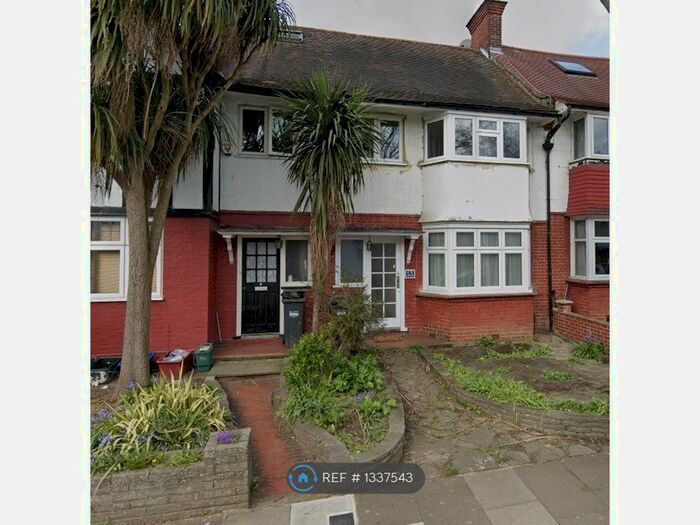 4 Bedroom Terraced House To Rent In Princes Avenue, London, W3