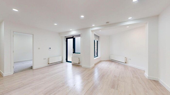 1 Bedroom Flat To Rent In St. Peters Street, Bedford, MK40