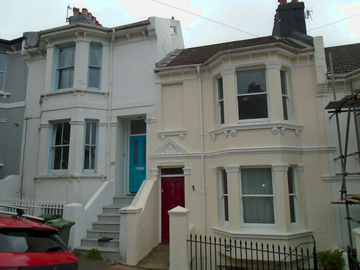 3 Bedroom Terraced House To Rent In Richmond Road, Brighton, BN2
