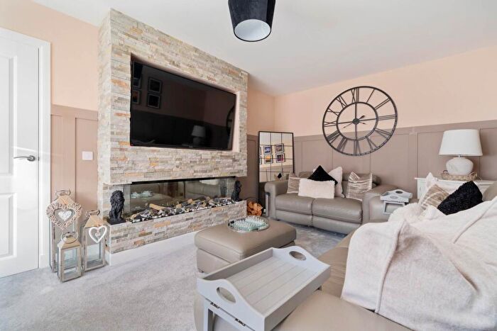 6 Bedroom Detached House To Rent In Kilmelford Drive, Bishopton, PA7