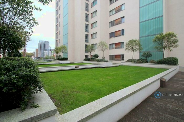 1 Bedroom Flat To Rent In Thomas Frye Court, London, E15