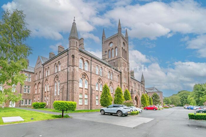 3 Bedroom Flat For Sale In Kershaw Drive, Lancaster, LA1