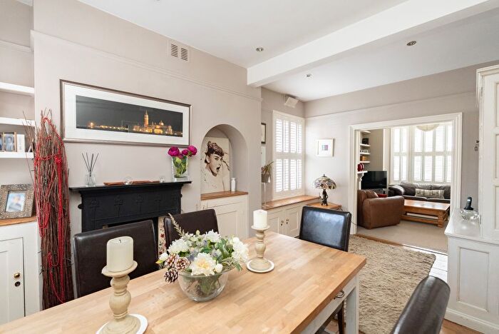 4 Bedroom Semi-detached House For Sale In Wathen Road, Dorking, RH4
