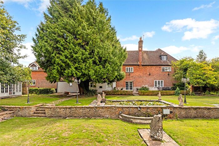 5 Bedroom Link Detached House For Sale In Tinhead Road, Edington, Wiltshire, BA13