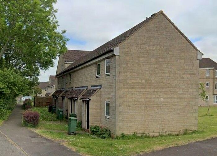 1 Bedroom Flat To Rent In Charter Road, Chippenham, SN15