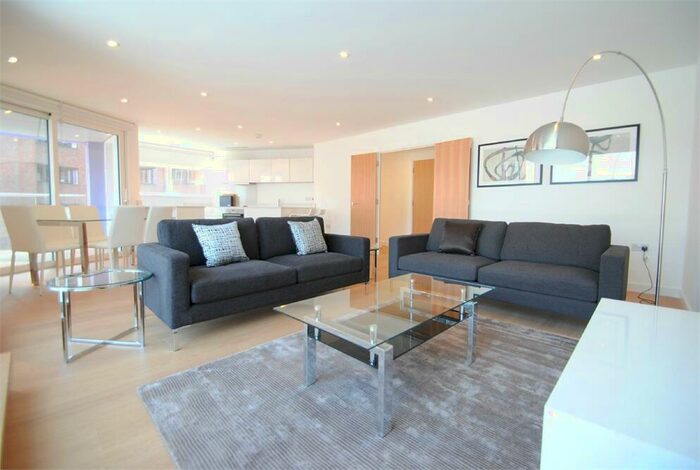 3 Bedroom Apartment To Rent In Rossetti Apartments, Saffron Central Square, Croydon, CR0
