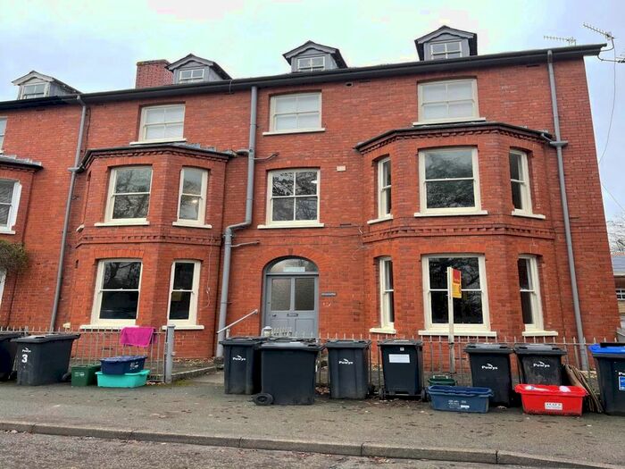 2 Bedroom Flat To Rent In Flat, Granville, Park Terrace, Llandrindod Wells, LD1