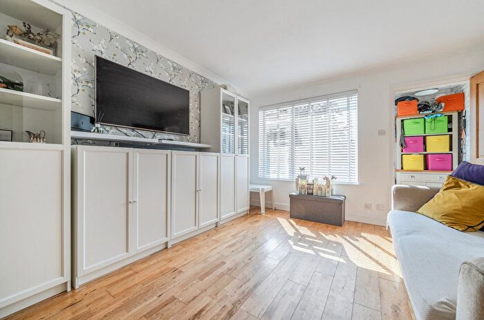 3 Bedroom Terraced House For Sale In Downsview Drive, Midhurst, GU29