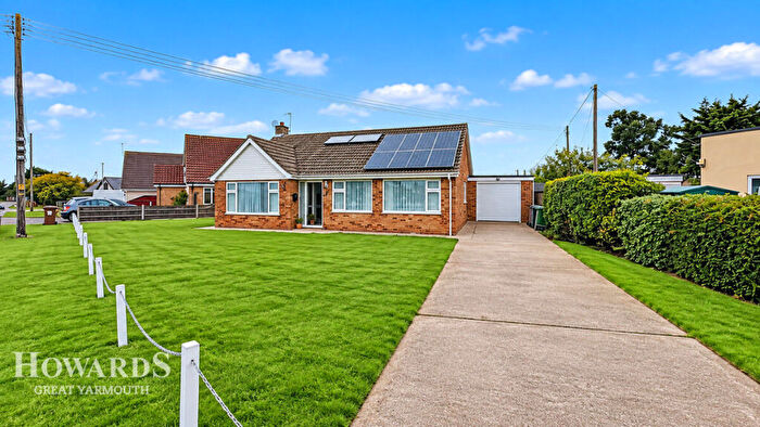 3 Bedroom Bungalow For Sale In Gannet Road, Scratby, NR29