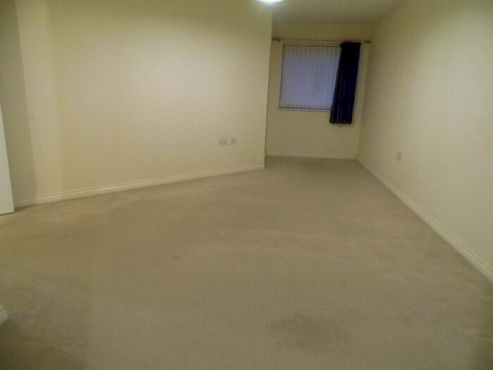 2 Bedroom Flat To Rent In Florey Court, Old Town, Swindon, SN1