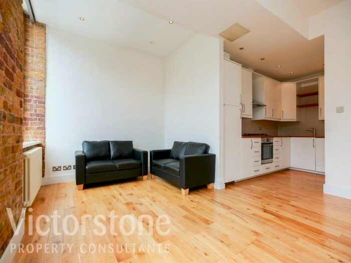 1 Bedroom Apartment To Rent In Saxon House, Thrawl Street, Shoreditch, London, E1