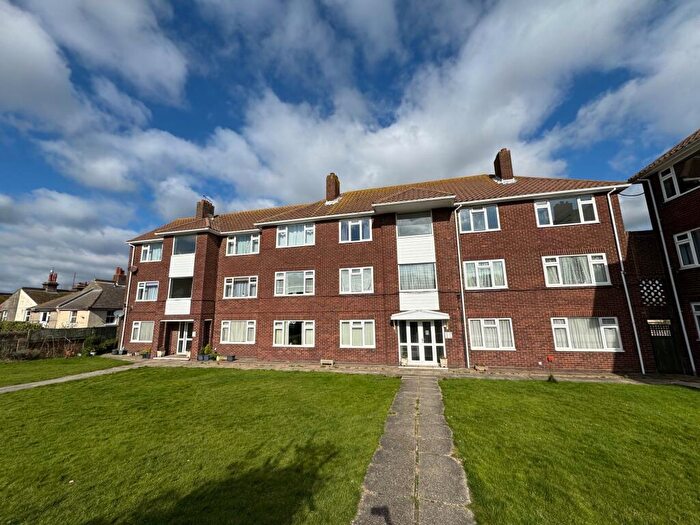 2 Bedroom Flat To Rent In Bedfordwell Road, Eastbourne, BN22