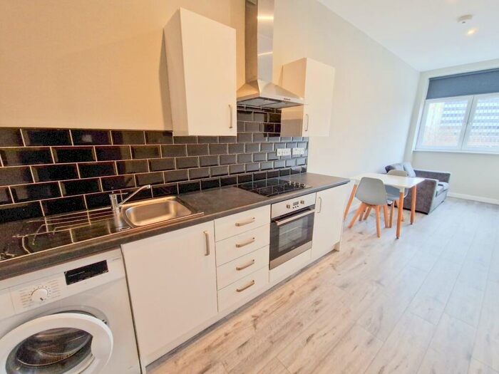 1 Bedroom Flat To Rent In City Exchange, Hall Ings, Bradford, Yorkshire, BD1