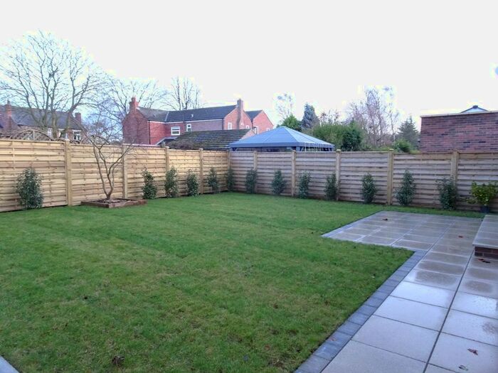 2 Bedroom Detached Bungalow To Rent In Brecon Rise, Wickersley, Rotherham, S66